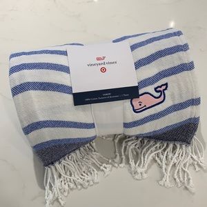 🐳 NWT Vineyard Vines for Target Throw